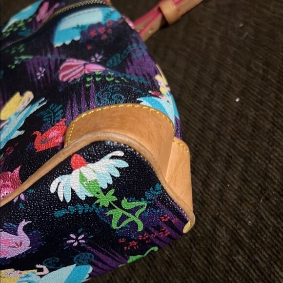 Dooney & Bourke Disney Alice in Wonderland hard to find Crossbody bag - Picture 2 of 11